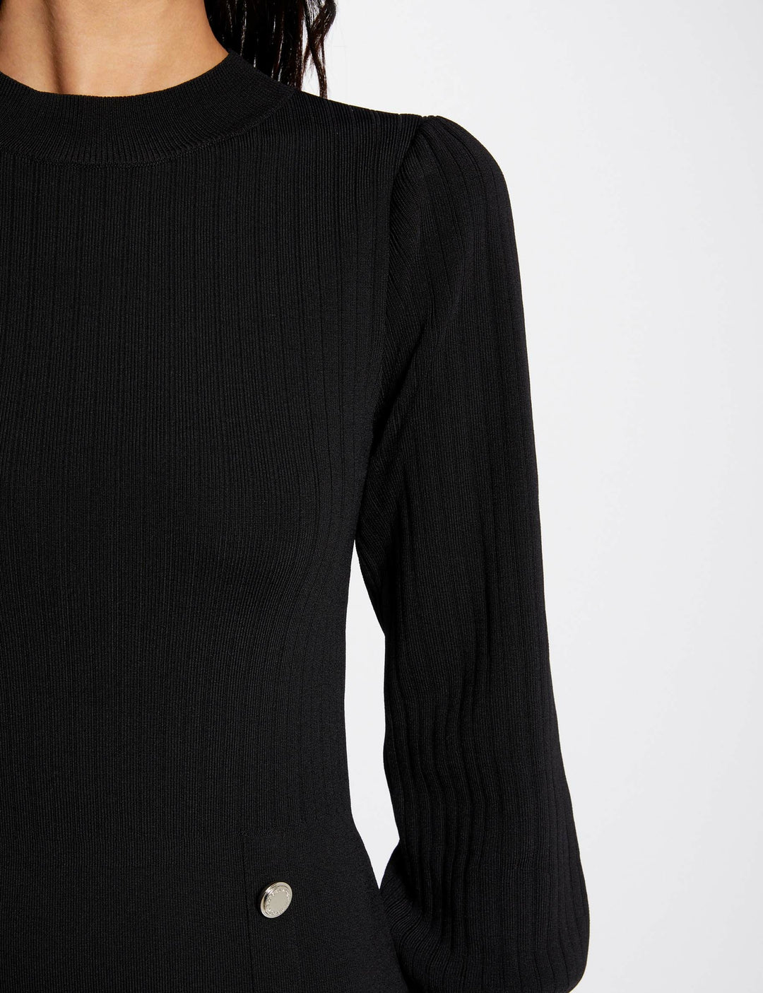 Robe pull ajustée avec boutons