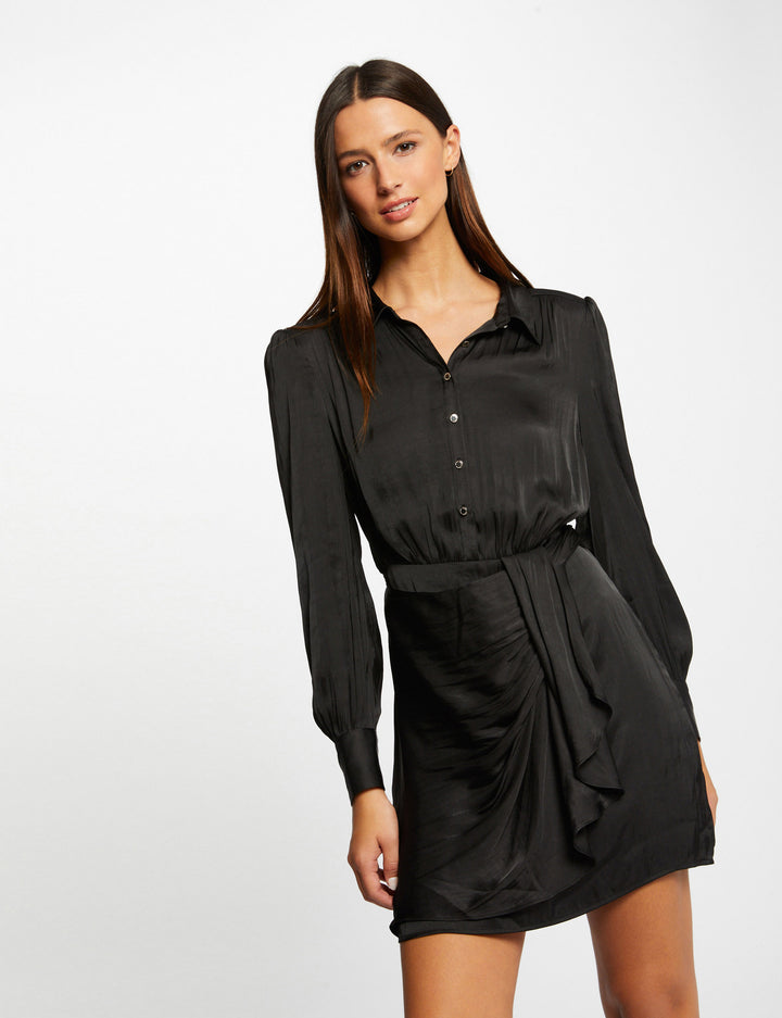 Robe droite drapée satinée