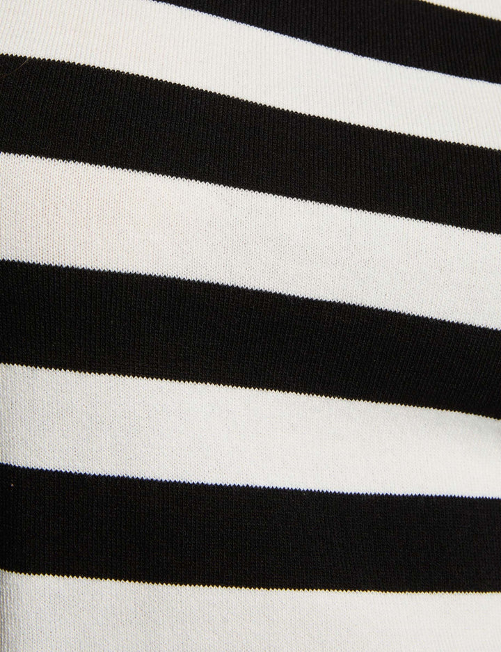 Pull sans manches rayé