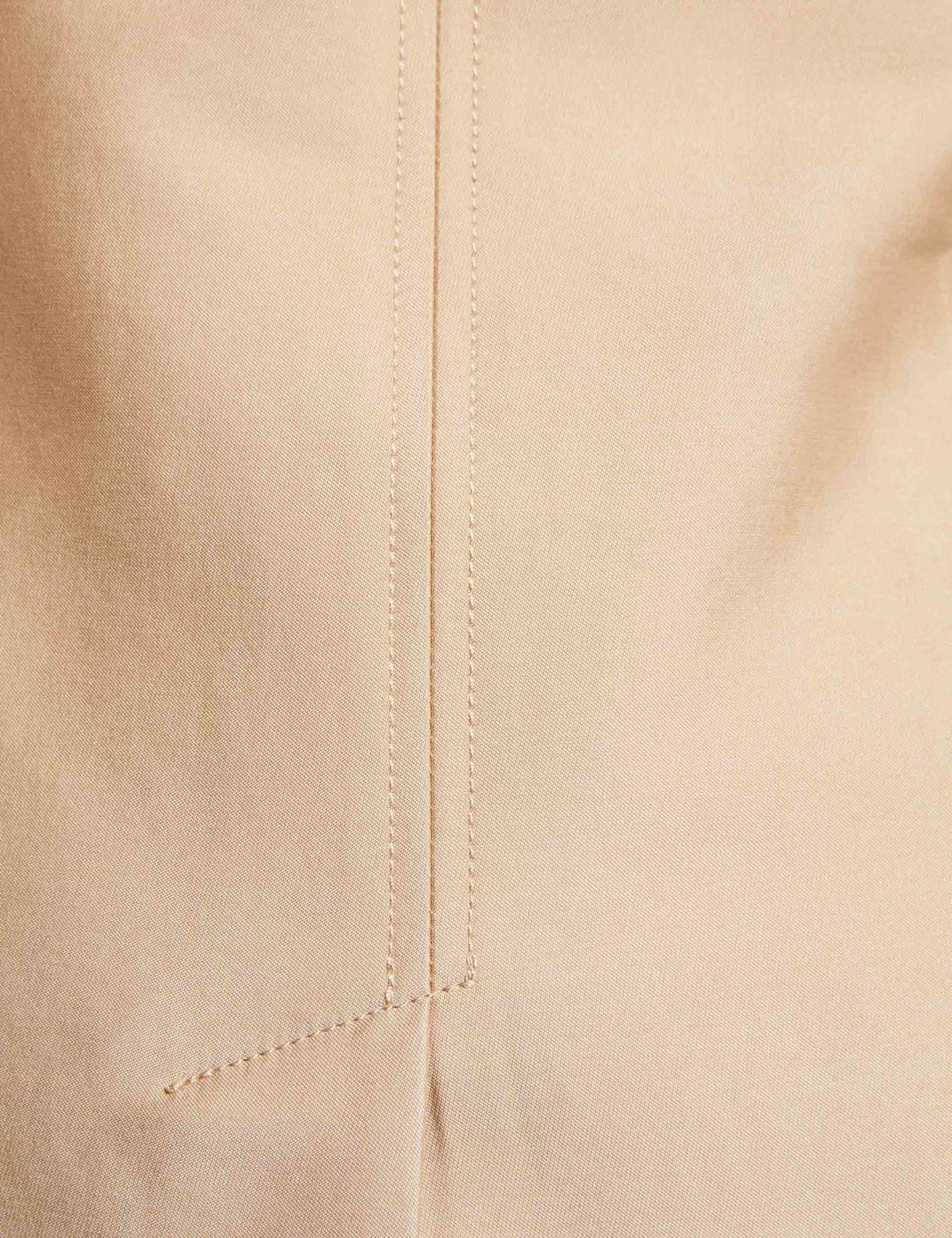 Trench droit ceinturé à  capuche