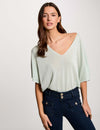 Pull col en V et manches 3/4