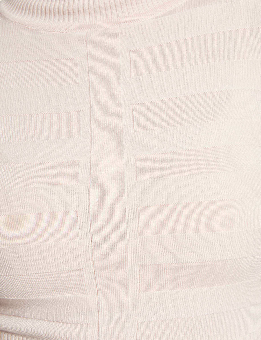 Pull col roulé ajusté