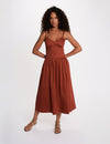 Robe décolleté bretelles fines