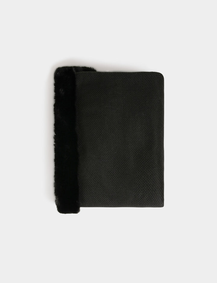Cape avec détails imitation fourrure