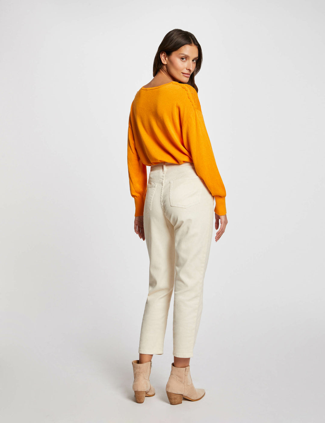 Pull col en V manches longues