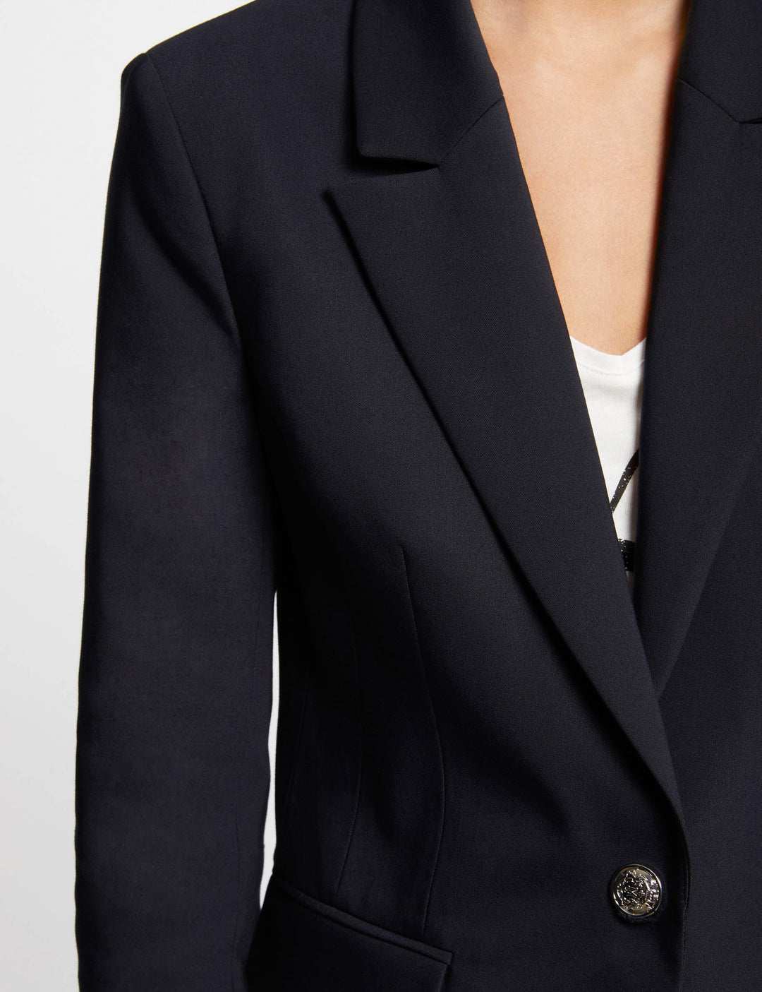 Veste courte cintrée