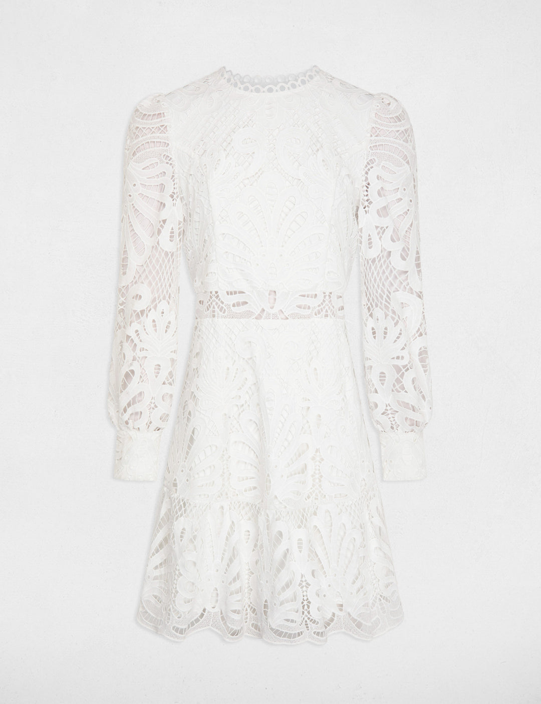 Robe trapèze en dentelle à  volants