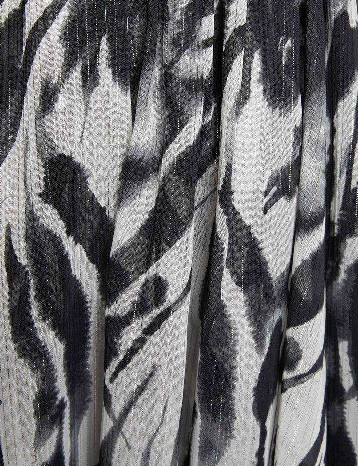 Robe longue cintrée imprimée