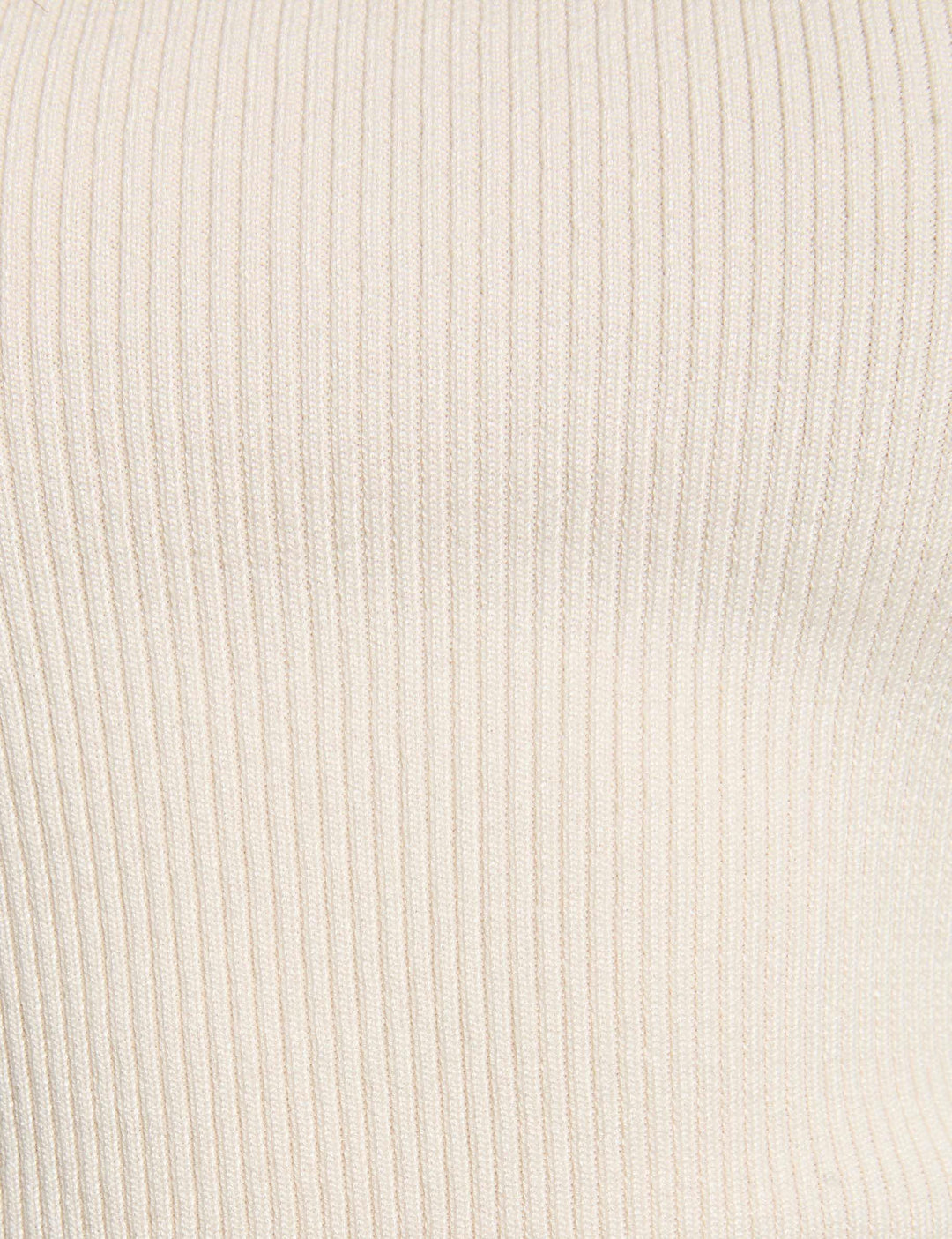Pull col roulé côtelé