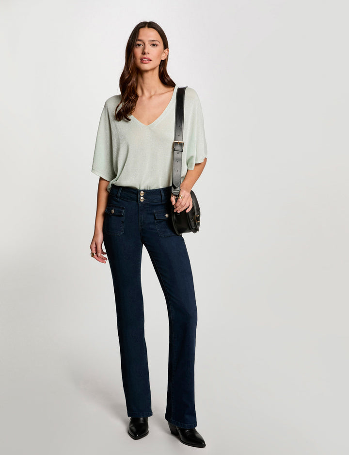 Pull col en V et manches 3/4