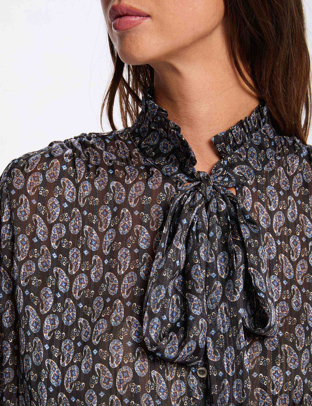 Chemise fluide col v