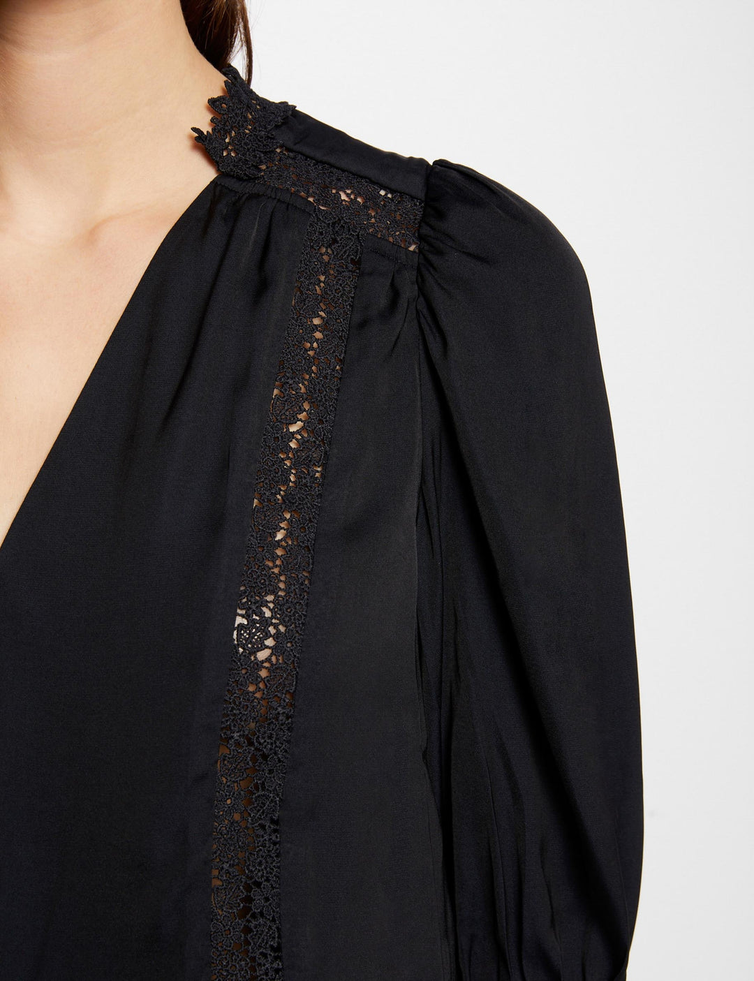 Blouse manches 3/4 à  dentelle