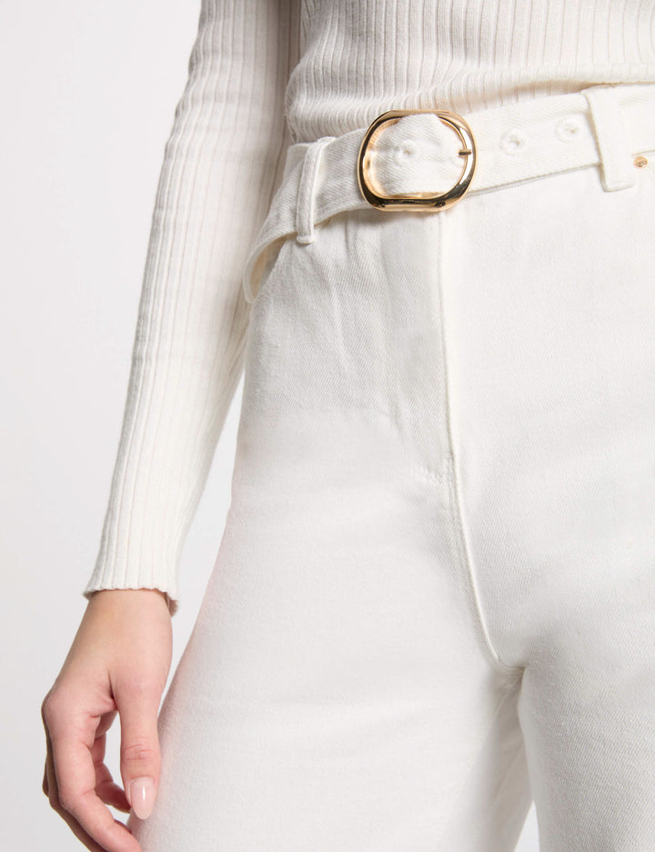Jeans jambe large ceinturé