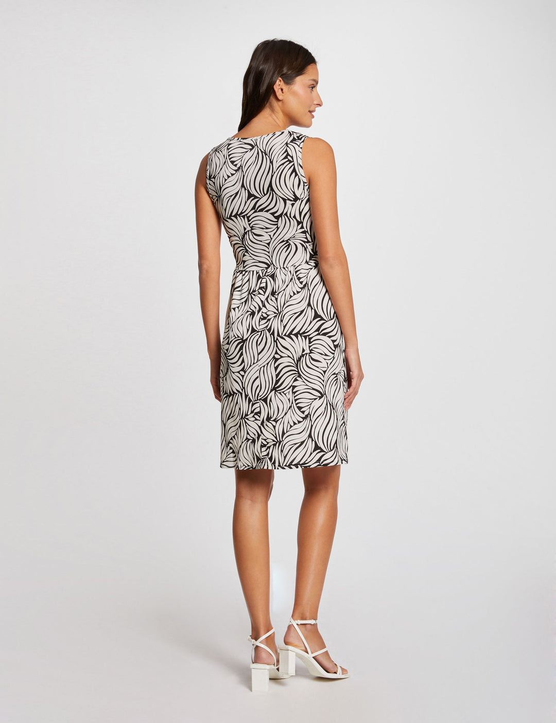 Robe courte cintrée imprimée