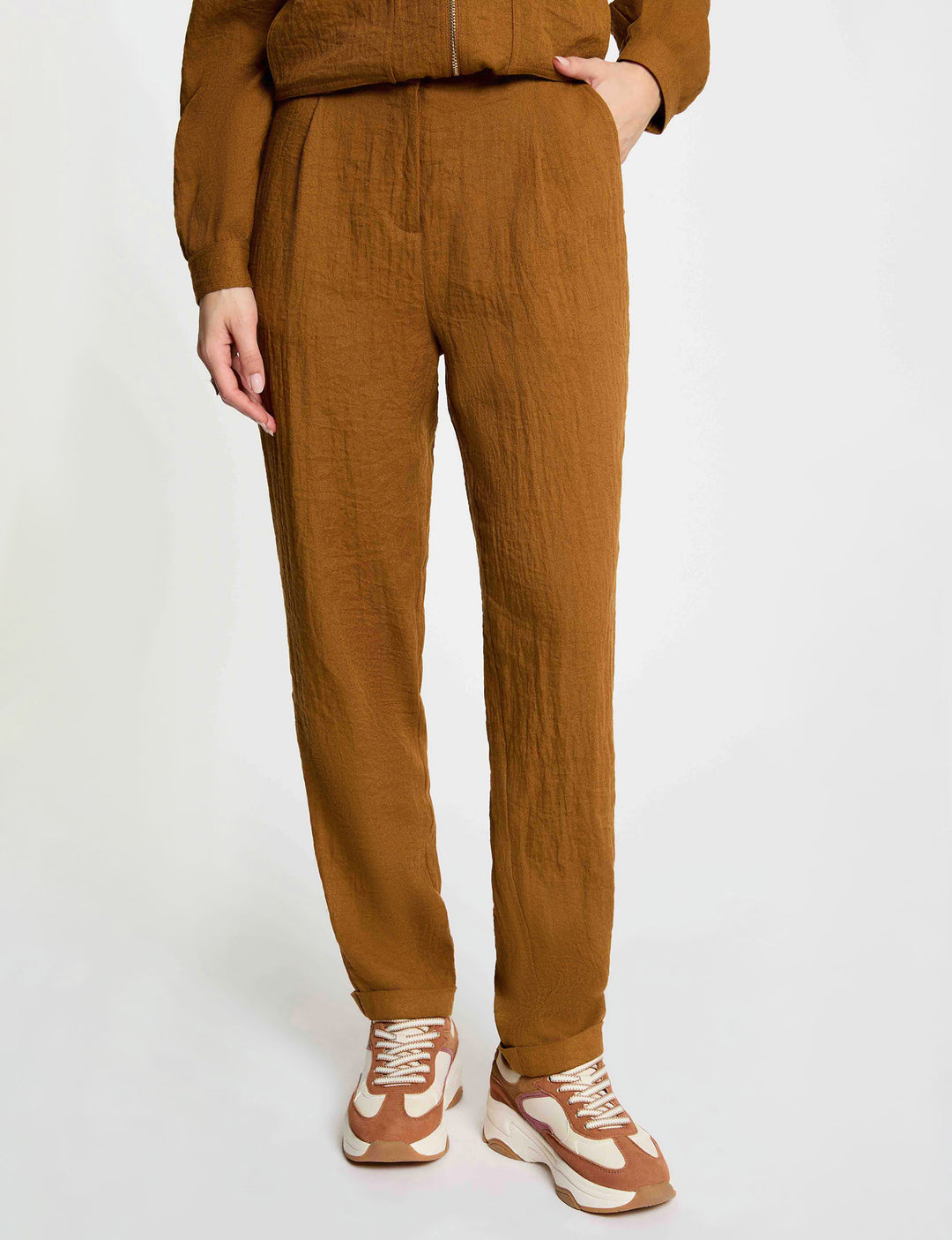 Pantalon carotte taille haute