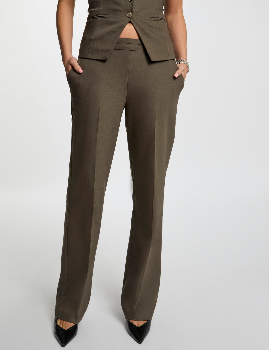 Pantalon cigarette à  pinces