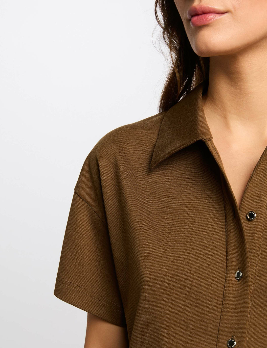 Robe courte ajustée