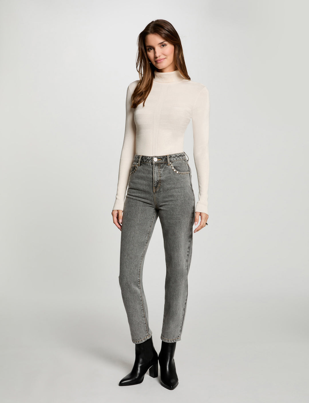 Pull col roulé ajusté