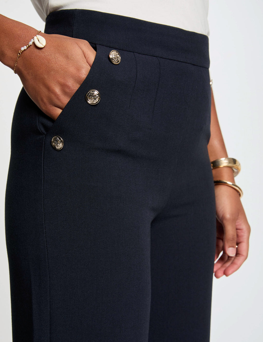 Pantalon large à  boutons